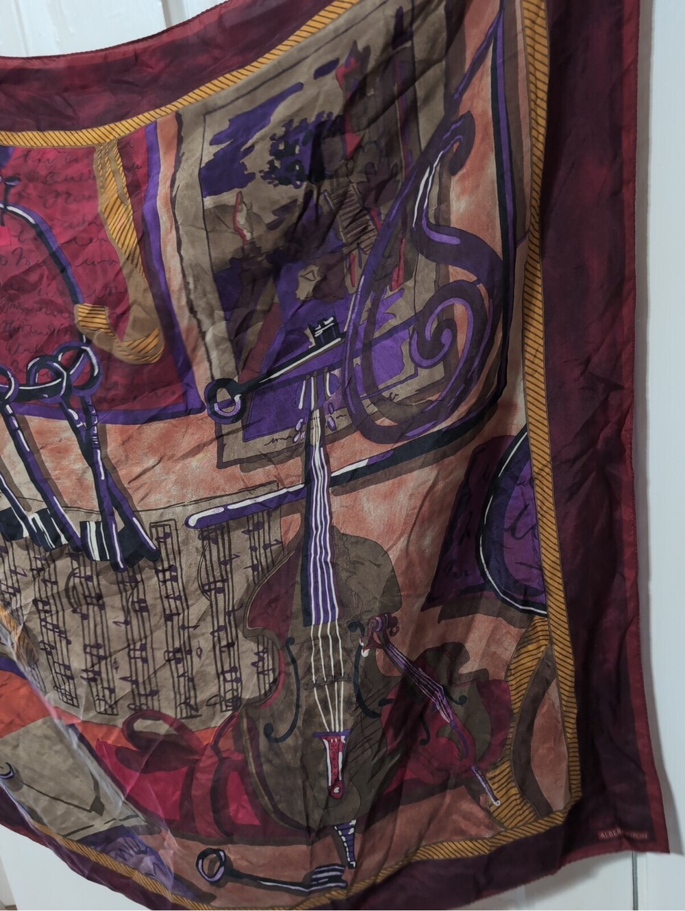 Albert Nipon Scarf Vintage‎ Silk Square Musical Themed 34"(1586)E - Picture 4 of 4